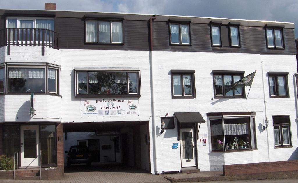 Hotel Pension Bergrust Valkenburg aan de Geul Bagian luar foto